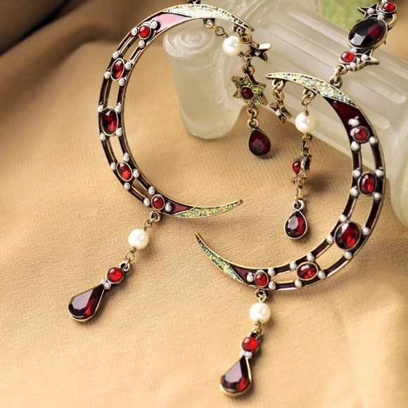 Large Soltice Earrings - Picture 2 of 8